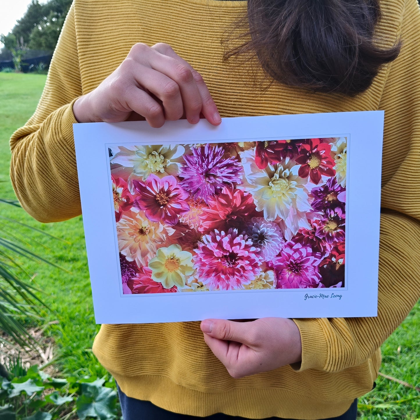 All the Bright Dahlias photo by Gracie-Mae Photography.